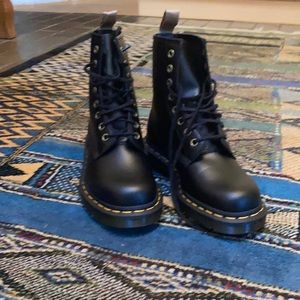 Ladies vegan original dr.martens